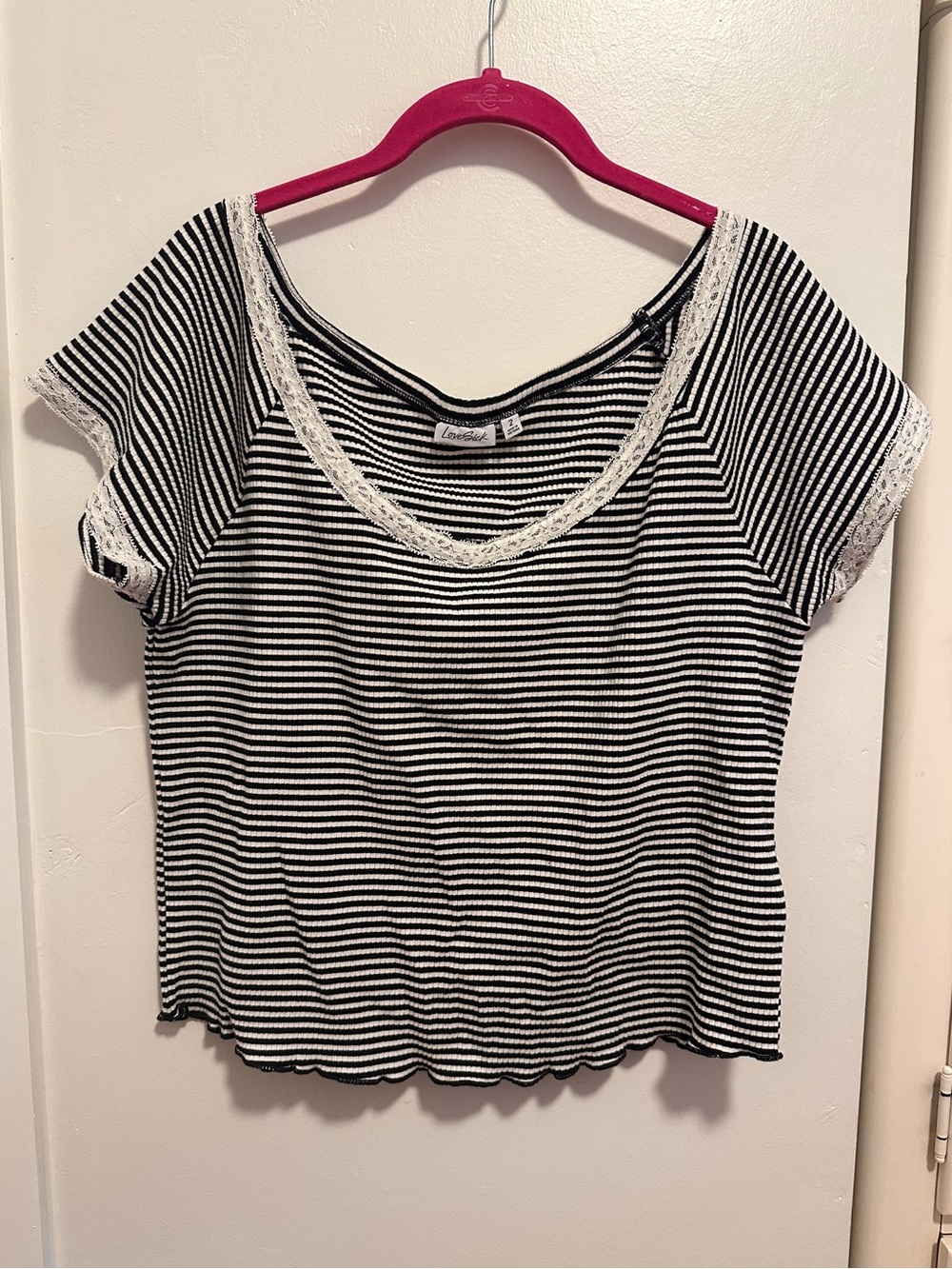 Torrid LoveSick Crop Lace Trim Rib Tee in Black White Stripe